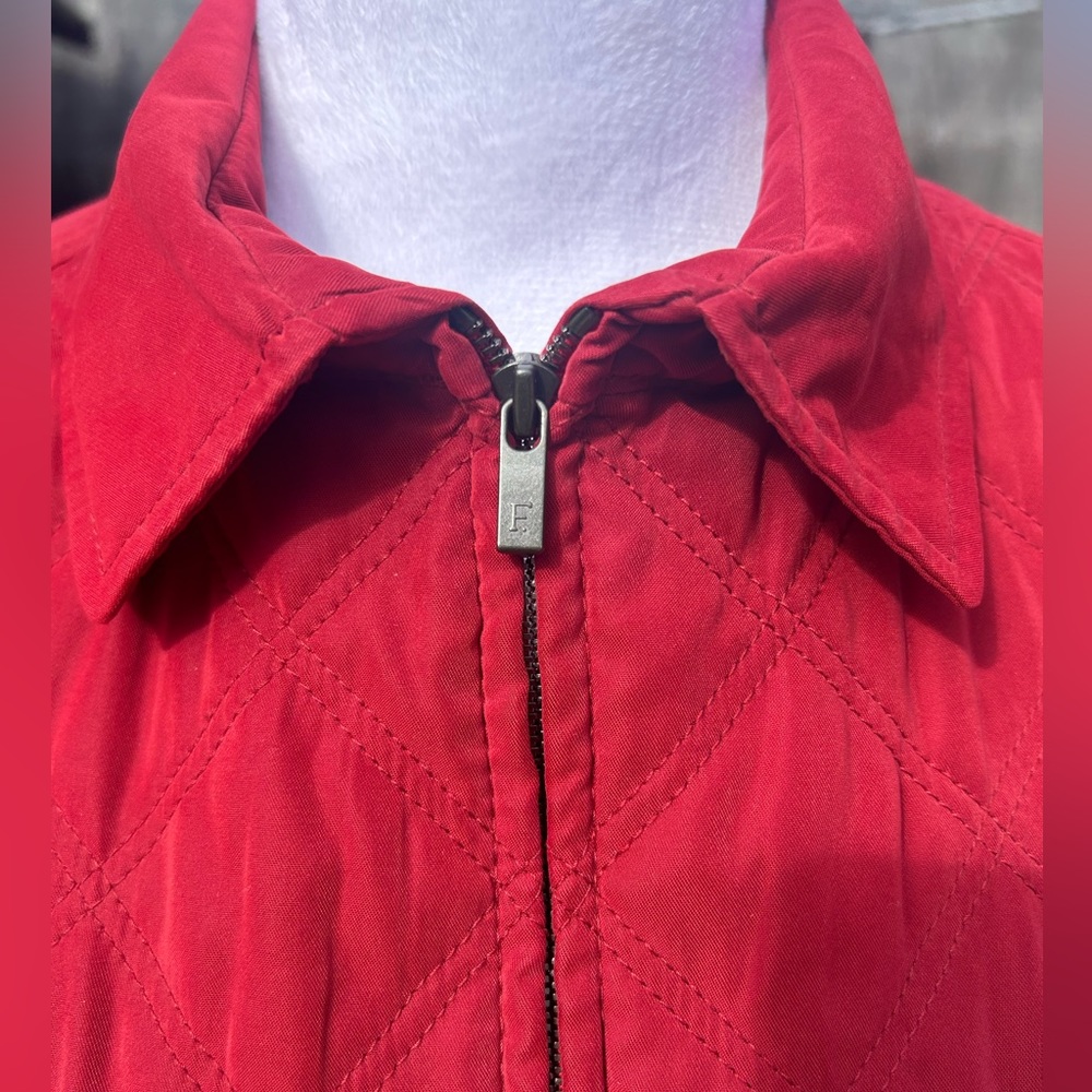 Faconnable Women's Vest - Size Medium - Excellent Quality - Picture 4 of 4
